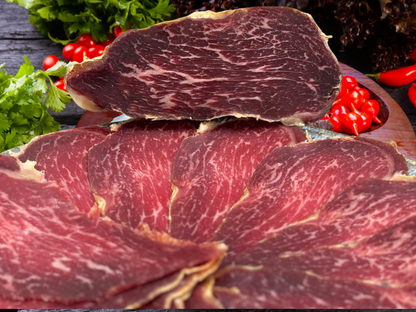 Cecina de vaca Leonesa Platinium. Loncheada en Bolsas Vacío de 100 Gramos. 2 unidades Precio 13,74 €.